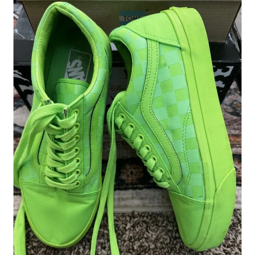 EUC VANS Neon Green Checker Low Top Lace-Up Sneakers with Extra Laces M8 W9.5